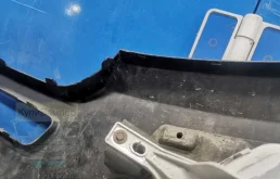 Бампер передний для Ford Explorer 2013 года на фотографиях