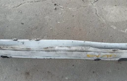 Усилитель бампера передний нижний для Opel Astra 2010 года на фотографиях