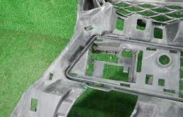 Кронштейн переднего бампера правый для Mercedes-Benz GL class 2015 года на фотографиях