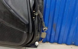 Дверь передняя левая для Subaru Legacy 2007 года на фотографиях