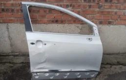 Дверь передняя правая Suzuki SX4 JY
