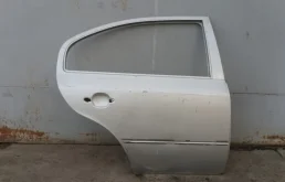 Дверь задняя правая Skoda Octavia A4