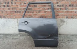 Дверь задняя правая Suzuki Grand Vitara JT
