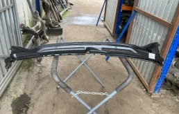 Жабо TOYOTA Land Cruiser 2010 5570860100 URJ200 1VD-FTV 4.5
