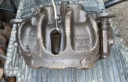 Суппорт передний Land Rover Range Rover Vogue 3