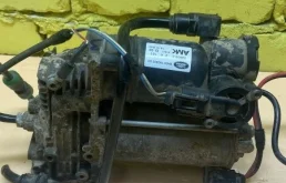 Компрессор пневмоподвески Land Rover Range Rover