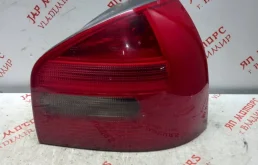 Фонарь задний задний правый Audi A3 8L AQA 2001