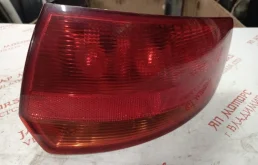 Фонарь задний задний правый Audi A3 8P BSE 1.6