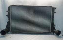 РАДИАТОР ИНТЕРКУЛЕРА AUDI VOLKSWAGEN SEAT SKODA 1K0145803A  DY263Z