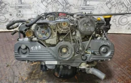 Двигатель без навесного для Subaru Legacy B4 2000 года на фотографиях