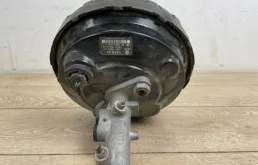 Вакуумный усилитель тормозов для Audi Q7 2008 года на фотографиях