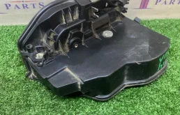 Замок двери BMW X5 E70