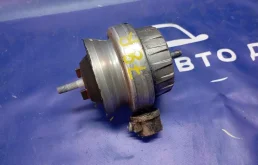 подушка двигателя AUDI A6 4F2 AUK - 4F0199382BL