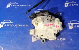 замок двери VOLKSWAGEN PASSAT 3C2 BWA R 3C4839016A