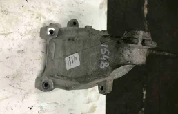 Кронштейн двигателя Mercedes-Benz W205/S205/C205/A205 (2014—2018) A2742230104
; A2742233904 274910
