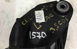 Кронштейн двигателя Mercedes-Benz X166 (2015—2019) A6422236104
 642826