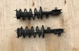 Амортизатор передний правый для Mazda CX 5 на фотографиях