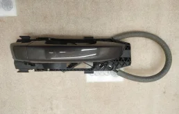 ручка наружная двери правой Volkswagen Touareg 2 7P6 2013