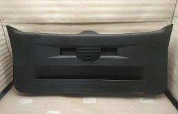 обшивка крышки багажника Volkswagen Touareg 2 7P6 2011
