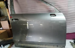дверь передняя правая Volkswagen Touareg 2 7P6 2011