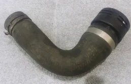 патрубок охлаждения Volkswagen Touareg 2 7P6 2011