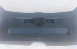 обшивка крышки багажника Volkswagen Touareg 2 7P6 2013