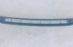 решетка в бампер Volkswagen Touareg 2 7P6 2011