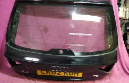 Крышка багажника со стеклом Audi
