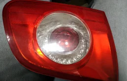 Фонарь в крышку Volkswagen Passat B6