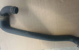 патрубок (трубопровод, шланг) Volkswagen Touareg 2  2013