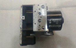 блок ABS Volkswagen Touareg 2  2013