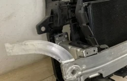 Кассета радиаторов для Audi Q7 2015 года на фотографиях