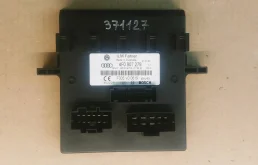 блок управления BCM (бортовой сети) Audi Q7  2008