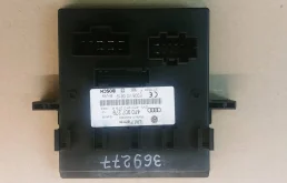 блок управления BCM (бортовой сети) Audi Q7  2008