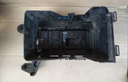 крепление аккумулятора Volkswagen Passat B6  2008