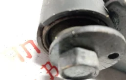 Рычаг задний левый нижний для Suzuki Grand Vitara 2012 года на фотографиях