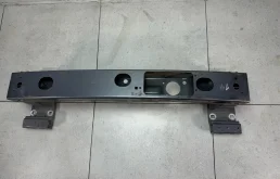 Усилитель переднего бампера Land Rover 2 LR034394