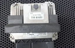Блок управления двигателем Audi A4 B8 2011