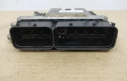 Блок управления двигателем Audi A4 B8 CDH