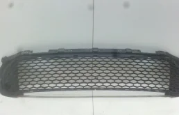 Решетка бампера Land Rover Freelander 2010-2015