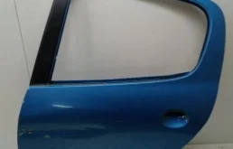 Дверь Peugeot 206 1998-2012