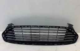 Решетка радиатора Ford Mondeo 2015-2019