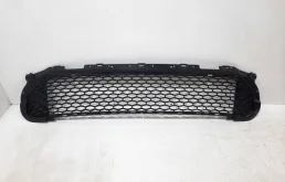 Решетка бампера Land Rover Freelander C 2010-2015