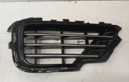 Решетка бампера Volkswagen Touareg 2015-2017