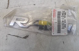 Эмблема крышки багажника Toyota Rav4 2005-2012 30