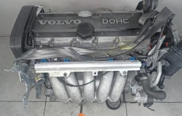 Двигатель без навесного для Volvo S70 1996-2000