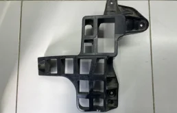 Направляющая бампера задняя правая Renault Sandero