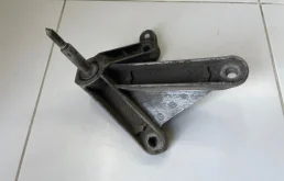 Кронштейн КПП Renault Logan 1 K7JA710 2008