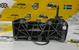 Кронштейн генератора BMW 5-Series F10 N57D30 3.0D 5 серия F10/F11 (2009—2013)