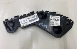 Кронштейн бампера задний правый Renault Duster 1